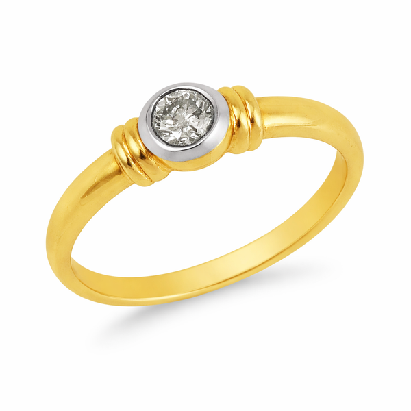 Fascinator Diamond Ring